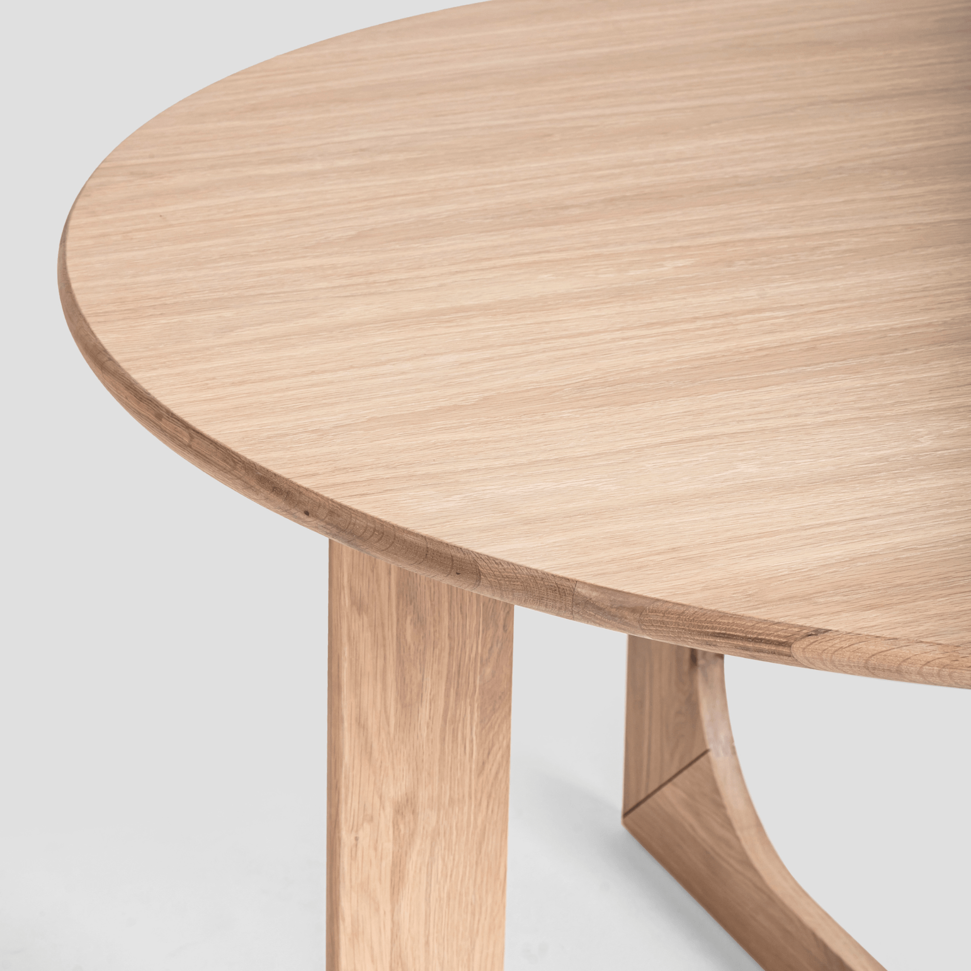 Seek & Ramble Dining Tables Oscar Round Oak 1.3M Dining Table