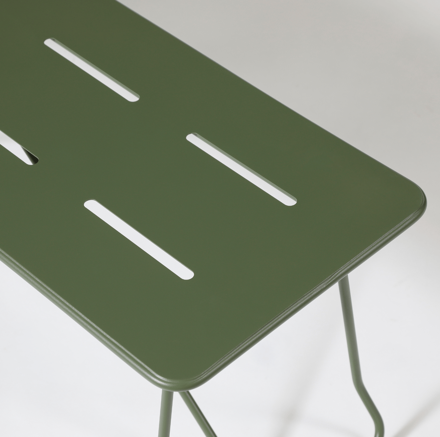 Seek & Ramble Benches Parco Outdoor Bench Olive