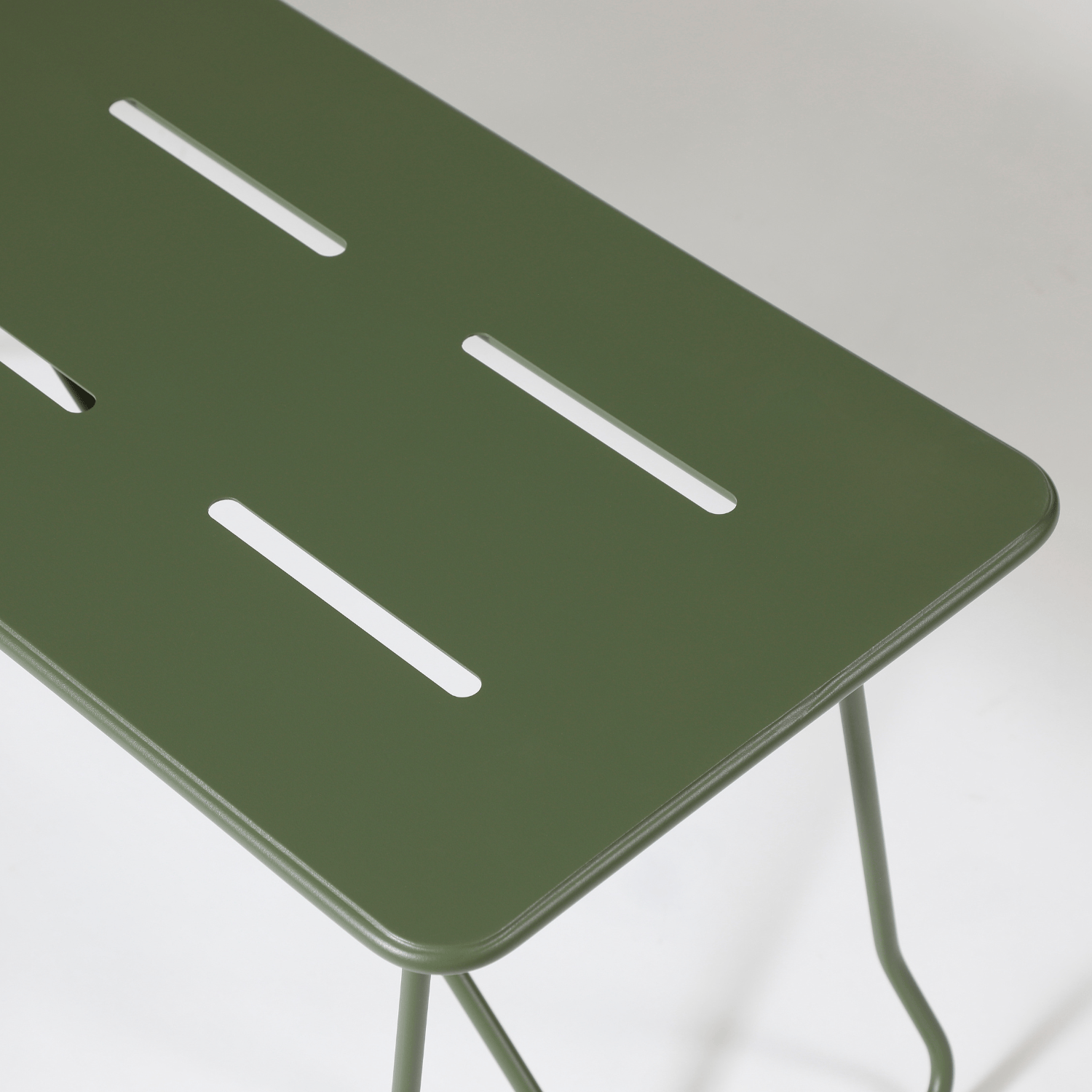 Seek & Ramble Benches Parco Outdoor Bench Olive