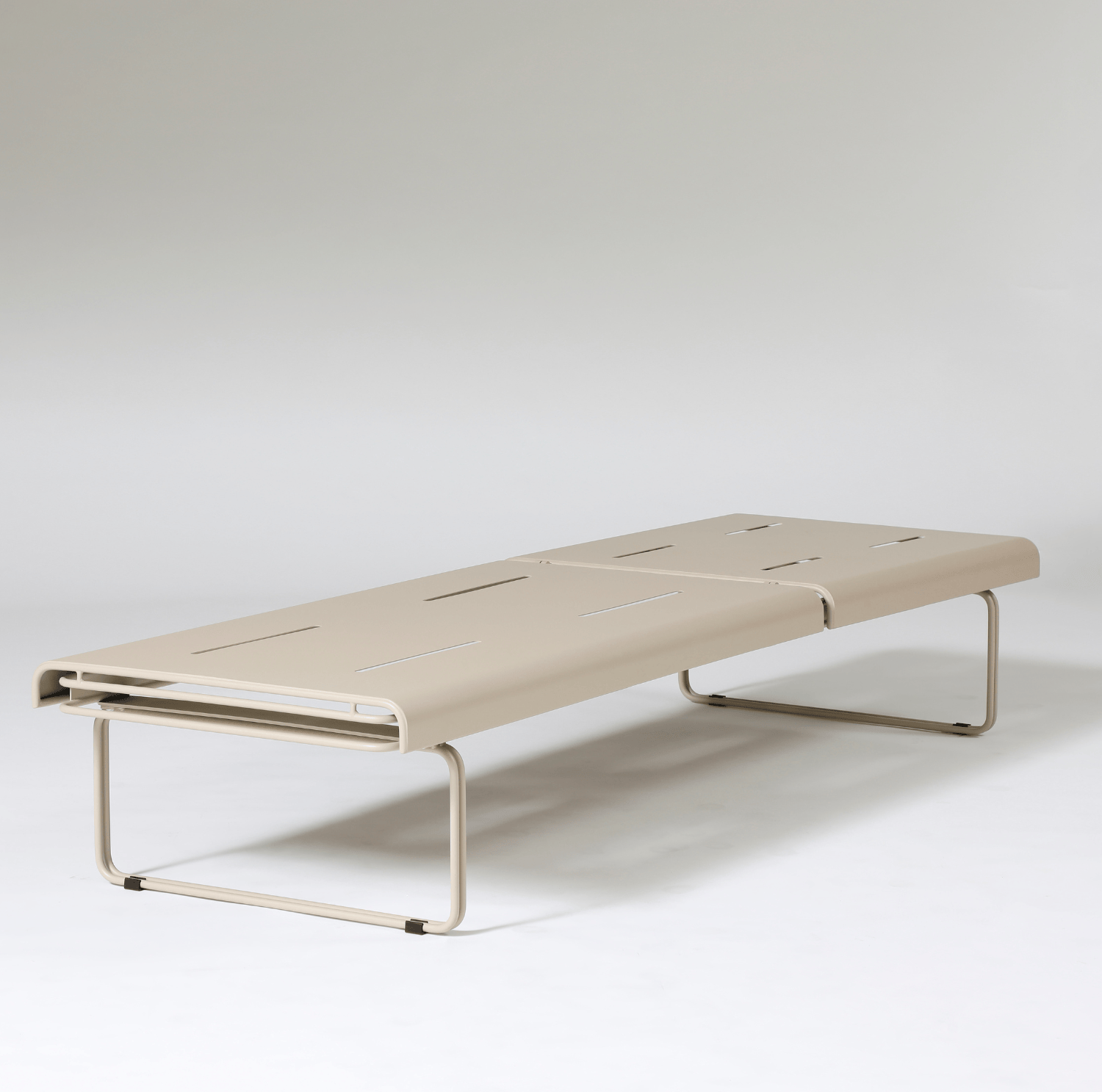 Seek & Ramble Sunbed Parco Outdoor Sun Bed Sand