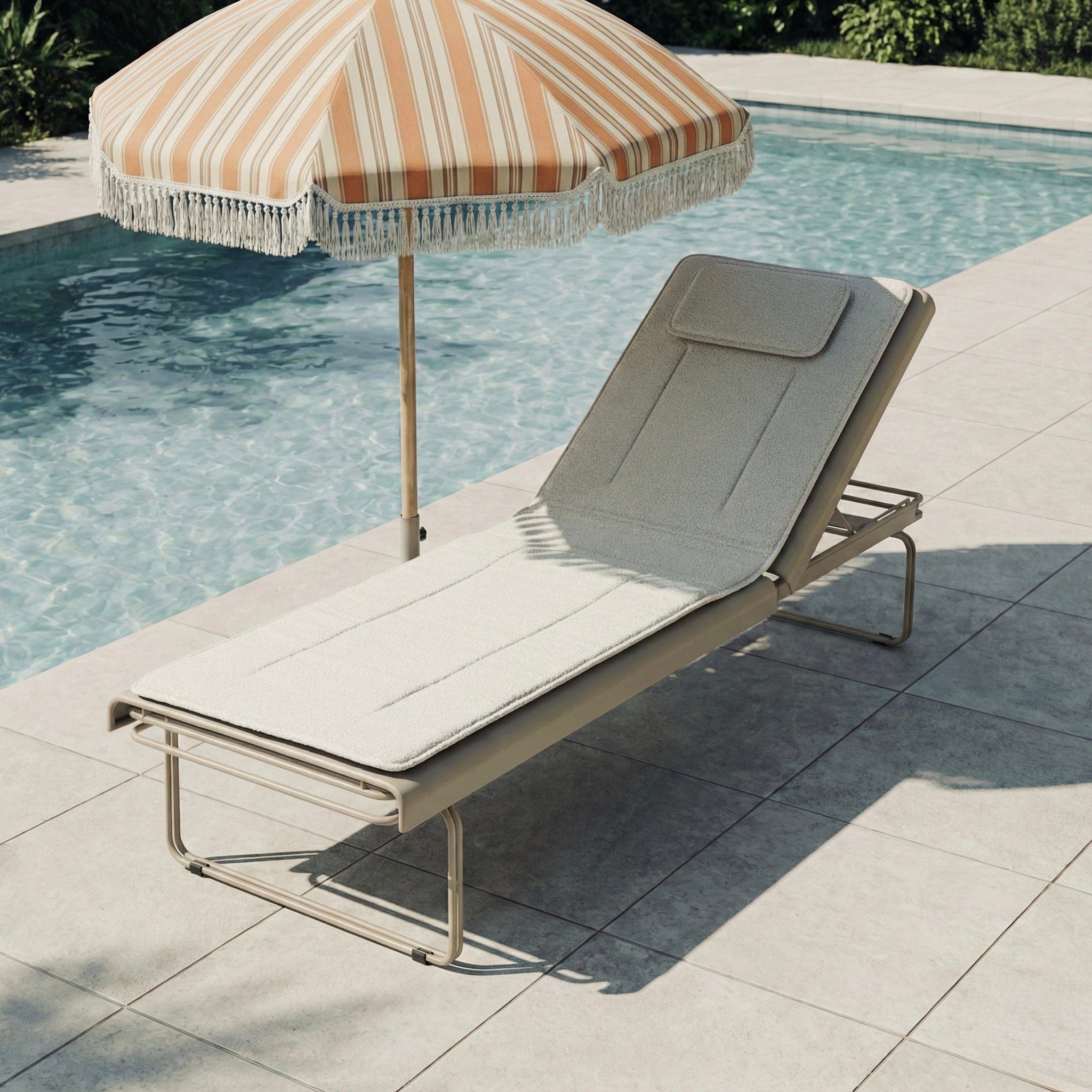 Seek & Ramble Sunbed Parco Outdoor Sun Bed Sand