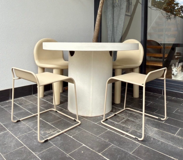 Outdoor Dining Table With Bench: When It’s Better Than Chairs (And When It Isn’t)