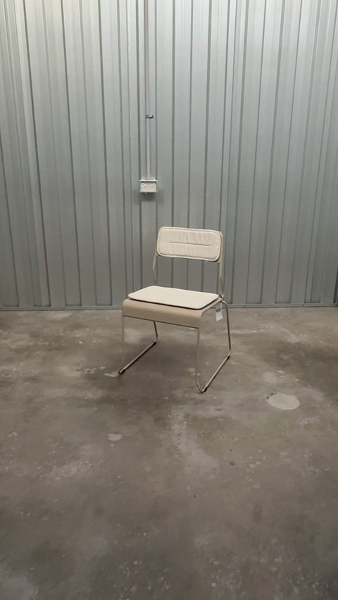 Parco dining chair, sand with boucle cushion