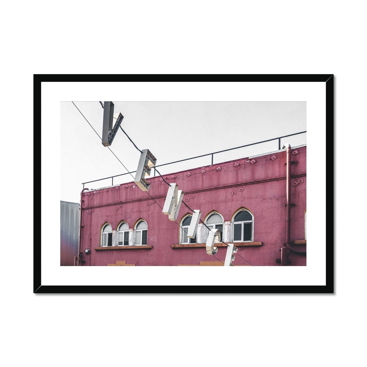 Seek & Ramble Framed A4 Landscape (29x21cm) / Black Frame Venice Beach Sign  Framed & Mounted Print
